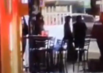 Balean a cuatro jóvenes en bar de Iztacalco mientras celebraban San Valentín