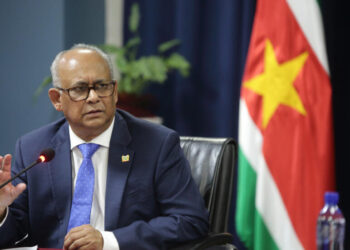 Albert Ramdin, canciller de Surinam, elegido secretario general de la OEA