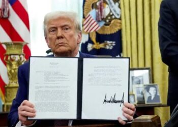 Trump: Los aranceles a México y Canadá «podrían subir» con el tiempo