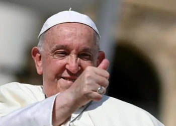 El papa se encuentra ‘estable’ y muestra ‘buena respuesta’, sin sufrir más broncoespamos