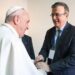 Marcelo Ebrard lamenta muerte del Papa Francisco