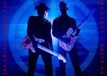 Adrian Smith y Richie Kotzen lanzan su nuevo álbum de estudio Black Light / White Noise