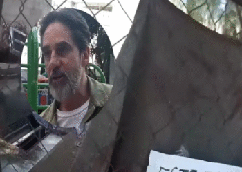 ¡Como a Doña Carlota! Invaden terreno de Arturo Hernández, de ‘Los Supercívicos’ en Edomex