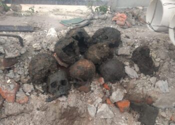 Hallan restos humanos en Paseo de la Reforma; indagan si son de antiguo panteón