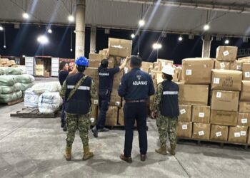 Más impuestos a los cigarros incrementará extorsión a comercios para vender productos ilegales