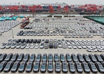 México espera ‘consideración’ de EU ante aranceles a vehículos pesados