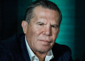 Julio César Chávez fue hospitalizado en Culiacán