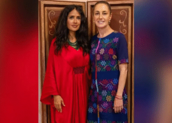 Claudia Sheinbaum revela cómo conoció a Salma Hayek: “Qué mujer tan extraordinaria”