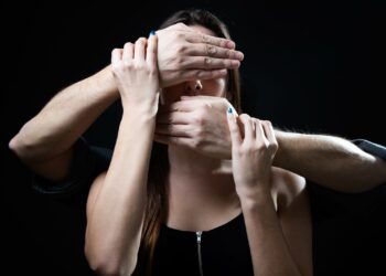 Violencia sexual y coerción reproductiva afectan a mujeres mexicanas