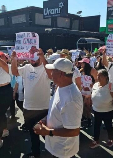 Inicia marcha con miles de asistentes en Uruapan para exigir justicia por el alcalde Carlos Manzo