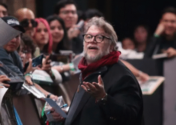 Nominados mexicanos en los Globos de Oro 2026: Del Toro y Luna brillan