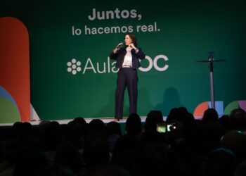 Marisa Lazo compartió en Aula SOC que el liderazgo genuino y formar equipos sólidos son esenciales al emprender