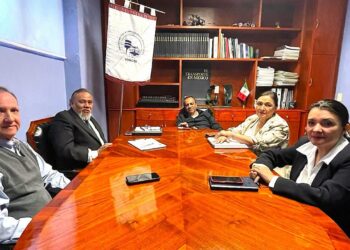 Vecinos y controladores aéreos solicitan a SENEAM incluir a la sociedad en el rediseño de rutas en el Valle de México