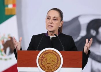 «Siempre vamos a estar de acuerdo con la democracia», dice Sheinbaum tras acusación de Xiomara Castro por un posible golpe de Estado