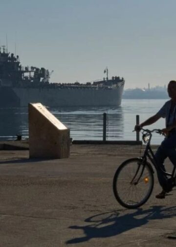 Cuba presume en TV la descarga de víveres mexicanos en La Habana en medio de la crisis energética