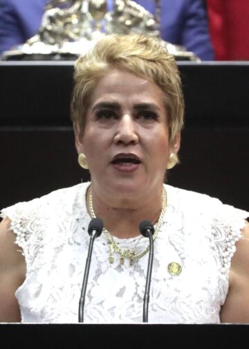 Impulsan iniciativa para que los servicios de salud se brinden con el apoyo de traductores indígenas