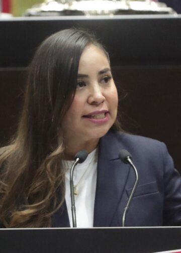 Proponen permisos laborales para madres, padres o personas tutoras de niñas y niños con autismo