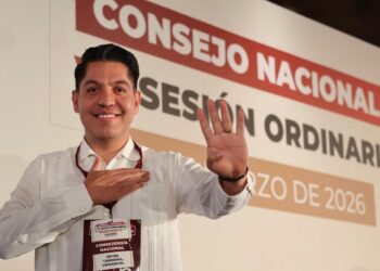 Dona senador Emmanuel Reyes un mes de su salario en apoyo al pueblo de Cuba*