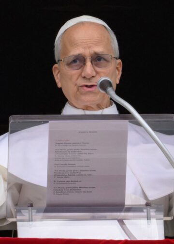 Papa León XIV pide alto al fuego y abrir vías de diálogo ante la guerra en Medio Oriente